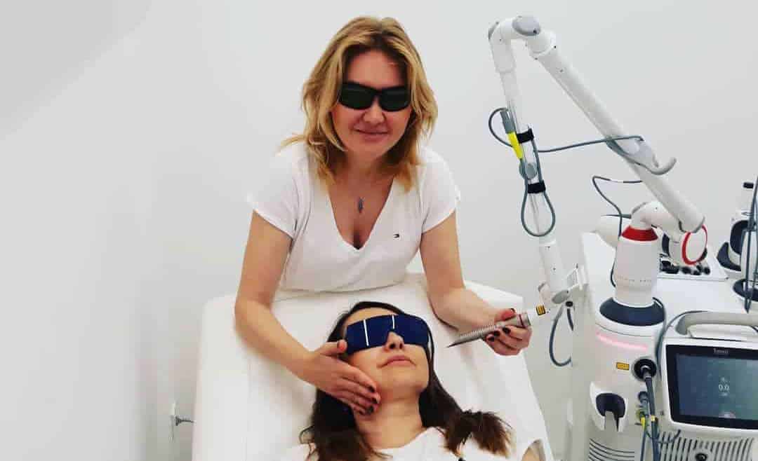 Našim laserskim postopkom zaupa tudi Anja Rupel