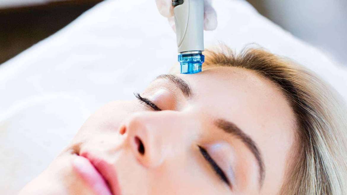 Hydrafacial za čudoviti občutek čiste in sijoče kože